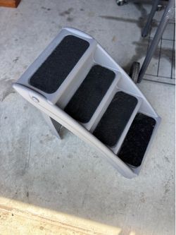 Gray 4-Step Foldable Pet Stairs
