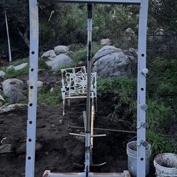 Gym Squat Rack Bench Press Lat Pulldown 