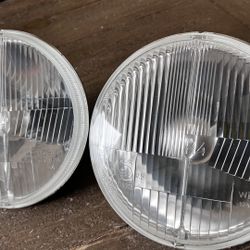 7” Headlamps w/LED bulbs H4