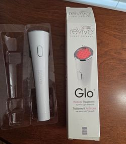 ReVive Glo light wrinkle treatment