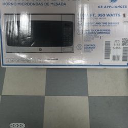 NEW Microwave Oven 950 Wats