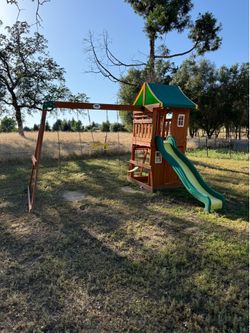 Swing Set Play Structure