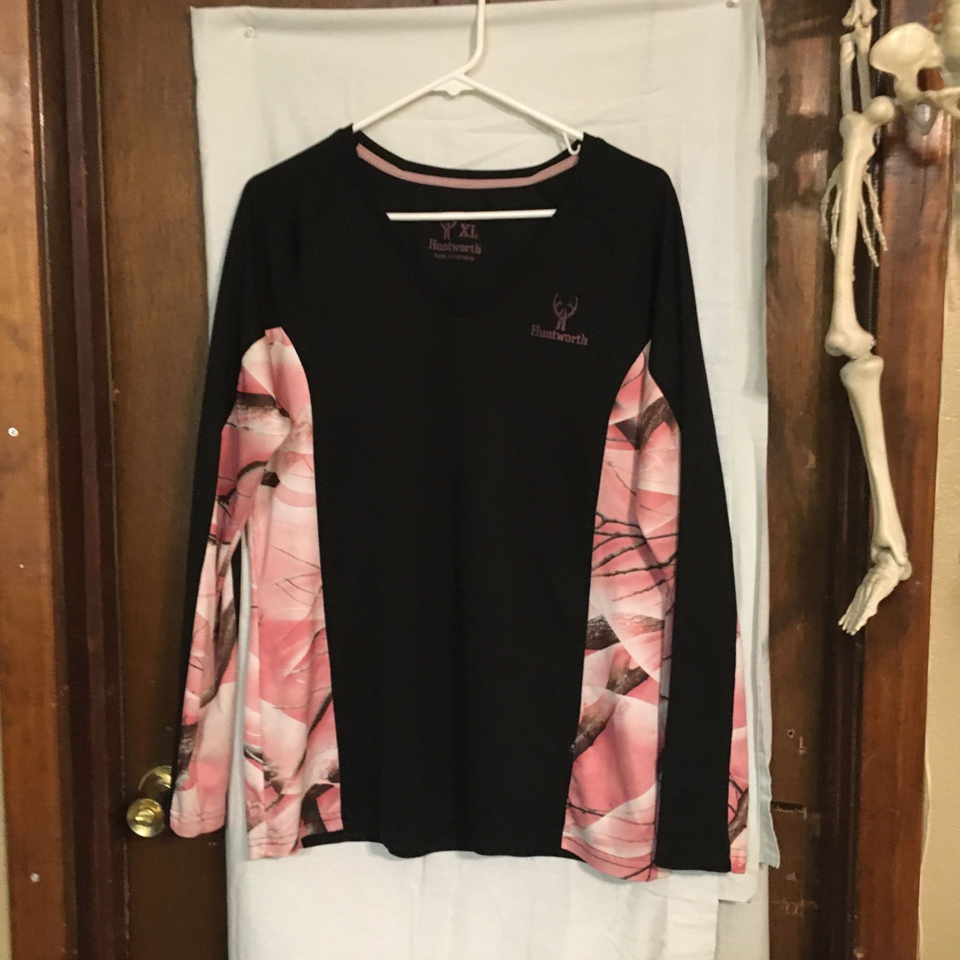 Long Sleeve Shirt , Black W/Pink Camo