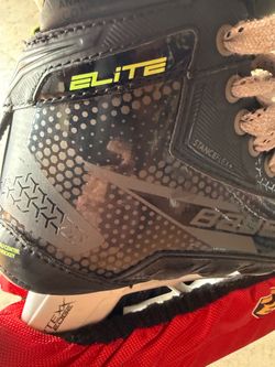 Goalie skates