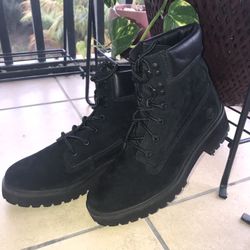 NEW TIMBERLAND BLACK WOMEN BOOTS US SIZE 7 