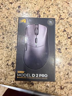 MODEL D 2 PRO GAMING MOUSE