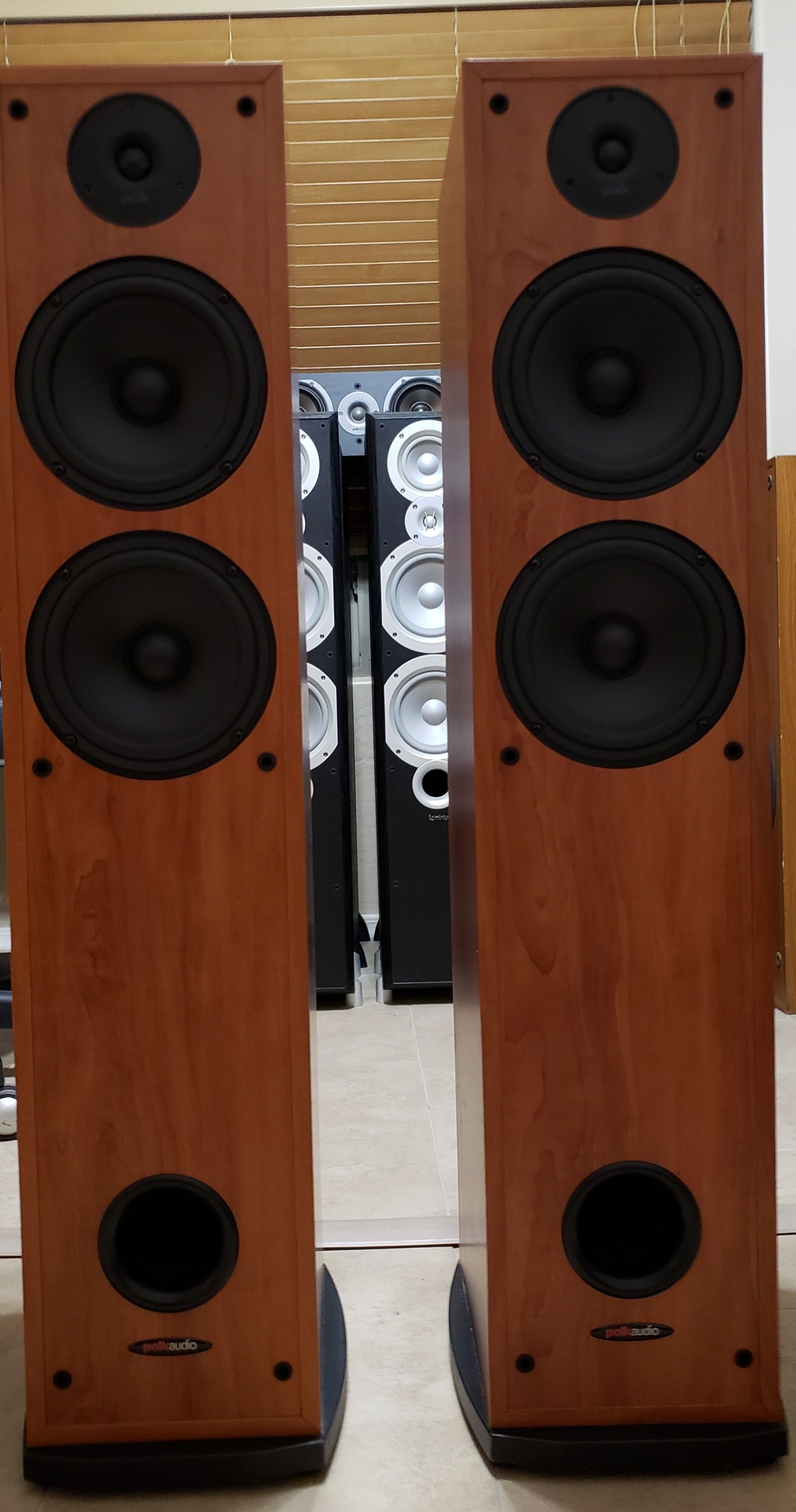 POLK AUDIO R50 SPEAKERS *EXCELLENT CONDITION* for Sale in Sun City, AZ ...