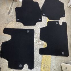 2017-2024 Chrysler Pacifica / Voyager Carpet Floor Mat Set Black