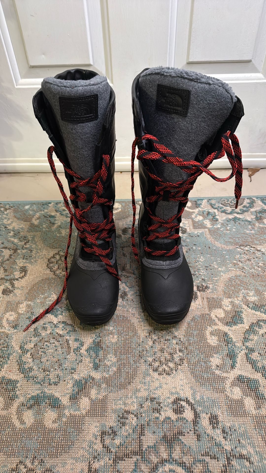 THE NORTH FACE Shellista IV Tall Black/Zinc Grey womens size 7.5