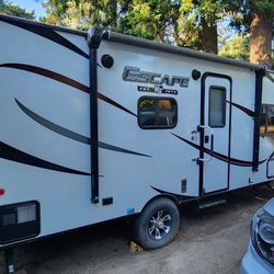 2017 Escape E18RB RV Trailer