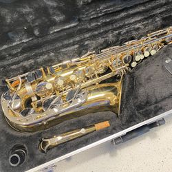 Selmer Bundy alto Saxophone nice  Condition .