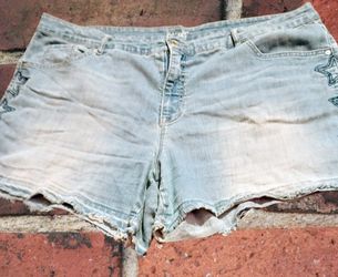 Women's jean shorts *Blue* & Frayed By "Jeans" Size 22