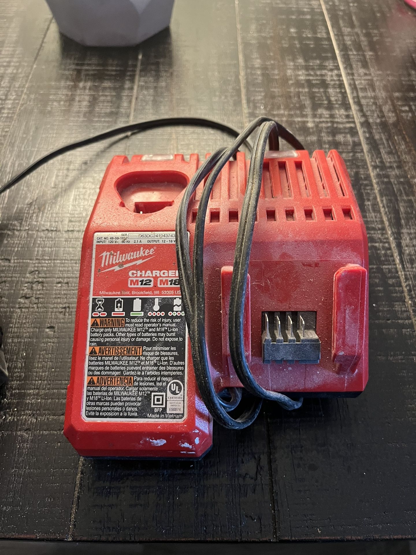 Milwaukee M12/M18 Charger & Battery