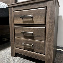 OM• $38 Initial • Brand New// B251 Queen Juararo Bedroom Set 