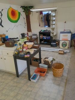 Garage sale! Let's make a deal!!
