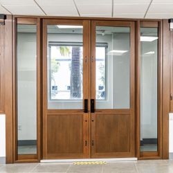 Puertas Y Ventanas De Impacto En Stock 