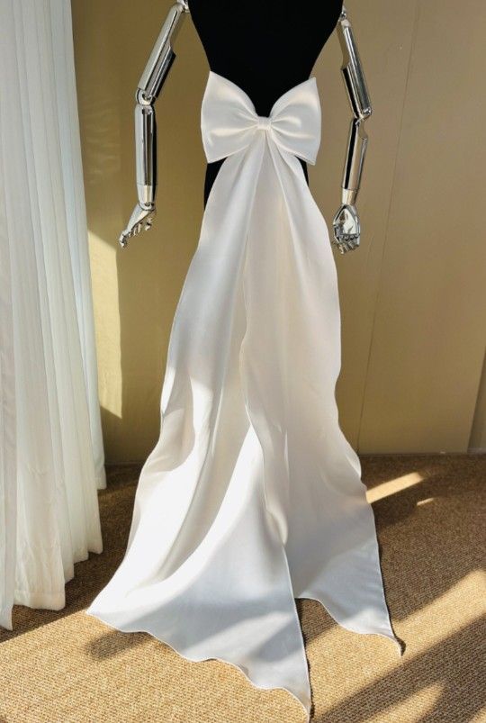 Bow Attachment For Wedding Dress