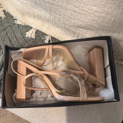 Brand New Size 7 Lulus Shoes 