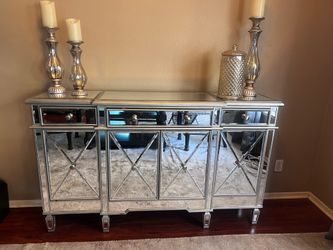 Mirrored Buffet