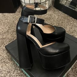 women’s Dolls Kill platform heels