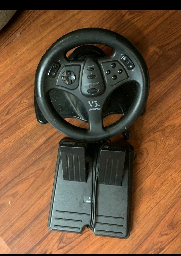 V3 Steering Wheel & Pedals
