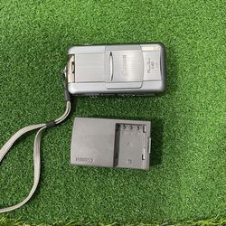 Canon PowerShot S40 4MP Digital Camera w/ 3x Optical Zoom,