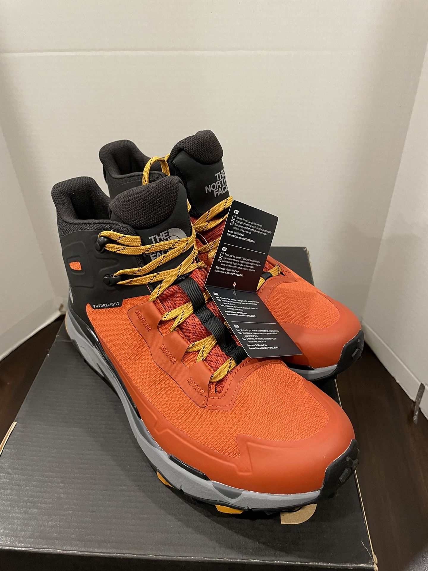 The North Face Mens boots Vectiv Exploris Mid Futurelight snow hiking work winter boots brand new