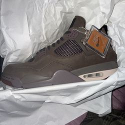 Jordan 4 dark mocha sz11.5