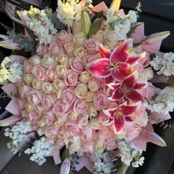 Ramo Buchon Rose Bouquets 