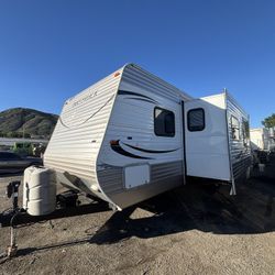 2013 Gulf Stream Trailer Rv! 1 Slide, 2 Rooms.