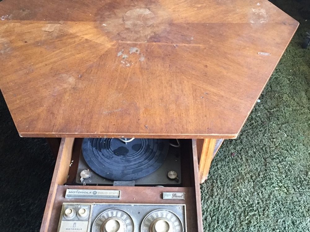 MCM Drexel Cabinet Motorola Turntable