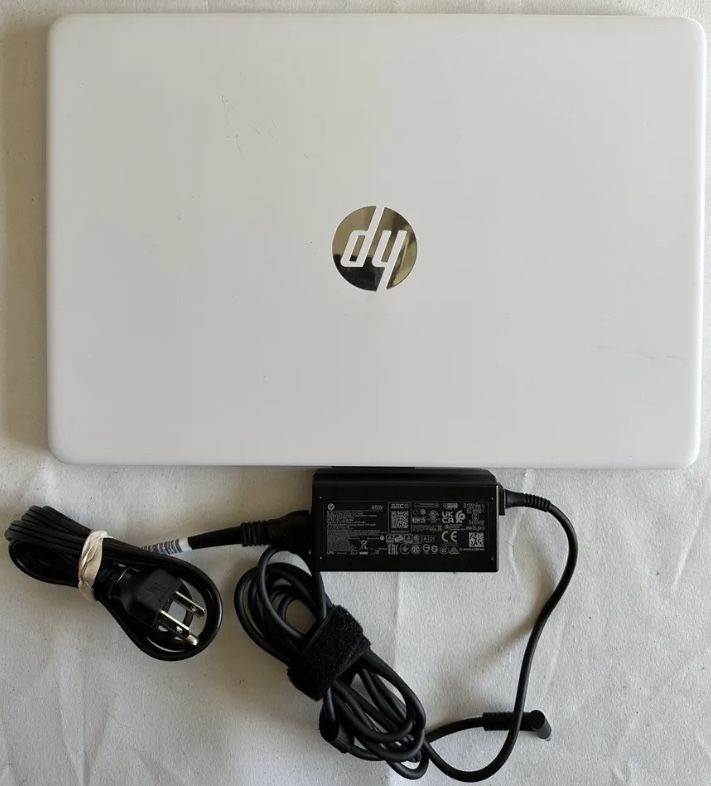 HP Laptop 14- Snow Flake White