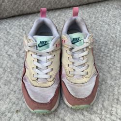 Girls Nike air max Sneakers 