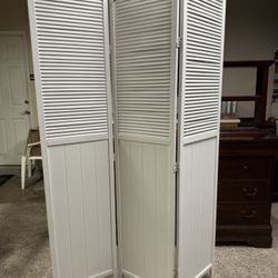 Partition/Room Divider