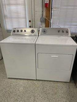 WHIRLPOOL WASHER AND DRYER. SET