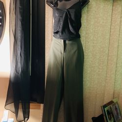 In Excellent Condition Shirt A Small Pants A Size 8