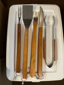 New* barbecue utensil set