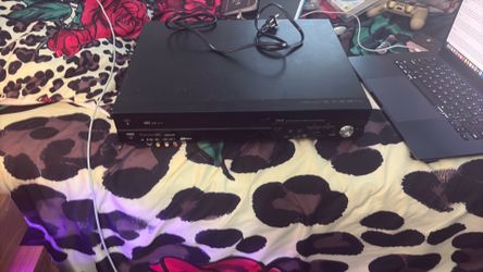 panasonic dvd and vhs player (ANTIQUE)