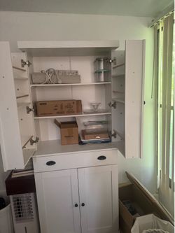 Cabinet organizer