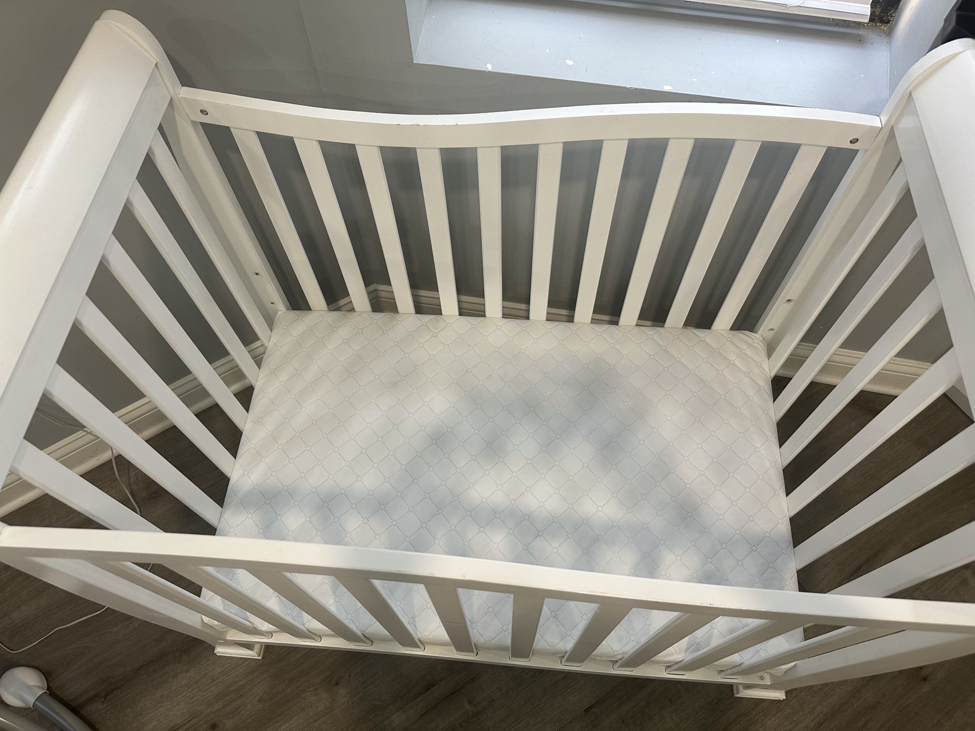 Mini Baby Crib