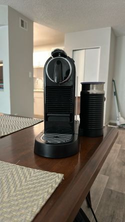 Nespresso CitiZ & Milk Espresso Machine by De'Longhi