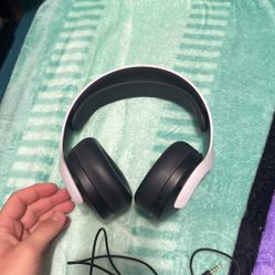 PlayStation pulse 3-D headset