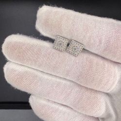 Moissanite 
