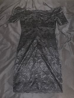 Guess Black Lace Off-Shoulder Bodycon Dress