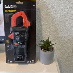 Klein Tools 400a Clamp Meter