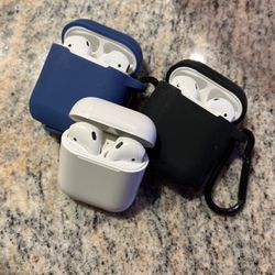 Apple AirPods 1st Generation - 3 Pairs Available 