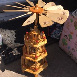 Vintage Handcrafted Wood Rotating Only $20 Firm