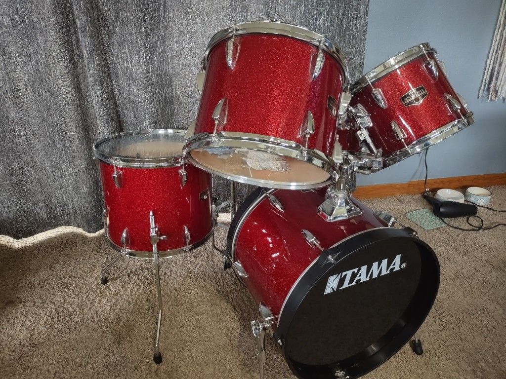 Tama Drum Kit