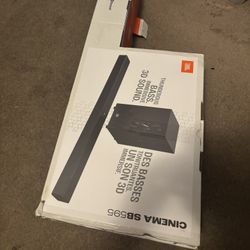 JBL Cinema (SB595) 5,1 Dolby Atmos Soundbar System | 440W Peak Power + Wireless Subwoofer- JBL Signature Sound