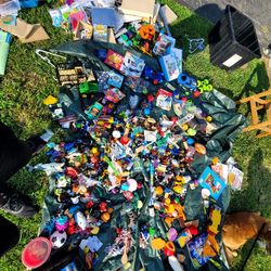 Starwars And Other Varietie Of Toys